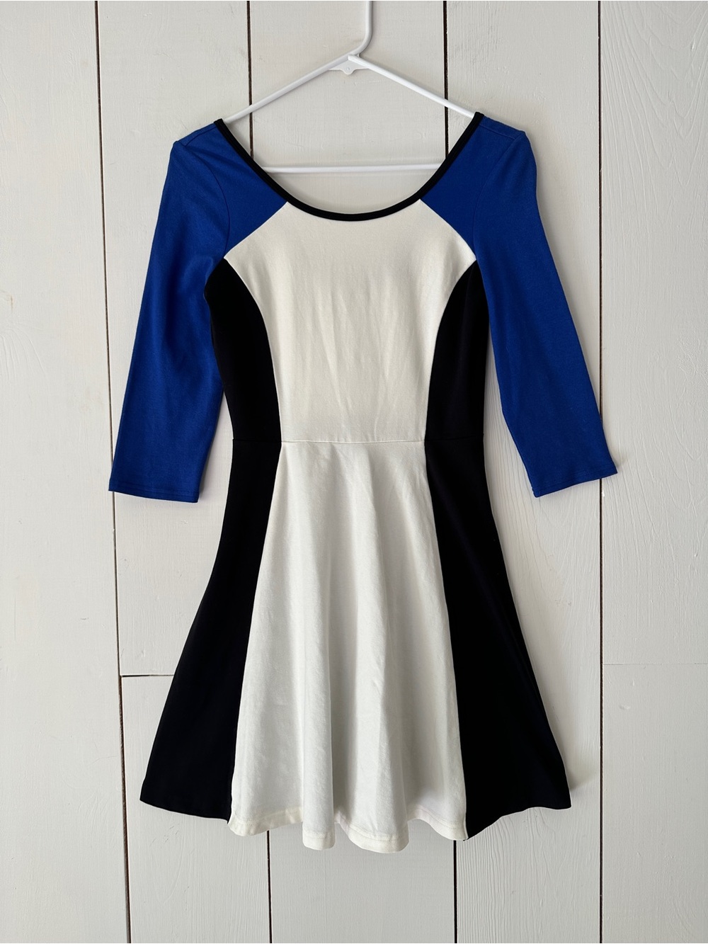 Express Mod Color Block Stretch Dress XS Black White Royal Blue Fit Flare